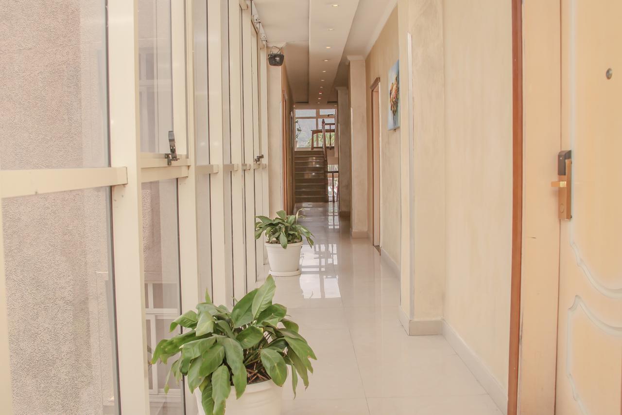 Stay Easy Hotel Addis Abeba Buitenkant foto